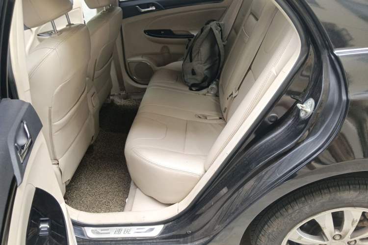 Used BYD Surui 2012 1.5TID Automatic Luxury Version Left Rear Seat