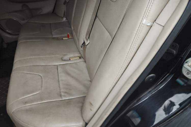 Used BYD Surui 2012 1.5L Manual Luxury Version Left Rear Seat