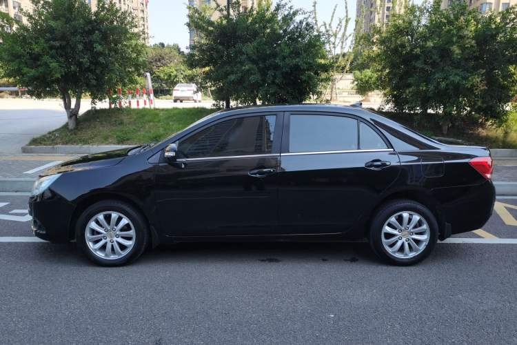Used BYD Surui 2012 1.5L Manual Luxury Version Left Side