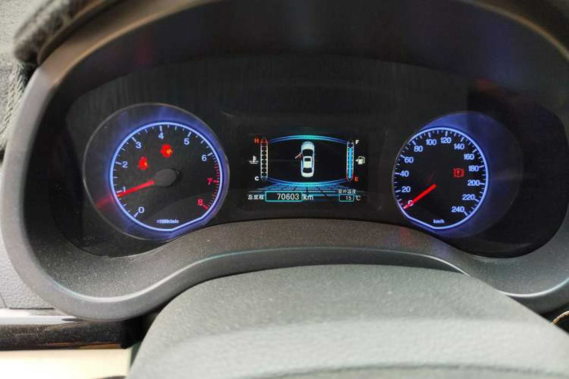 Used BYD Surui 2012 1.5TI Manual Luxury Version Odometer Close Up