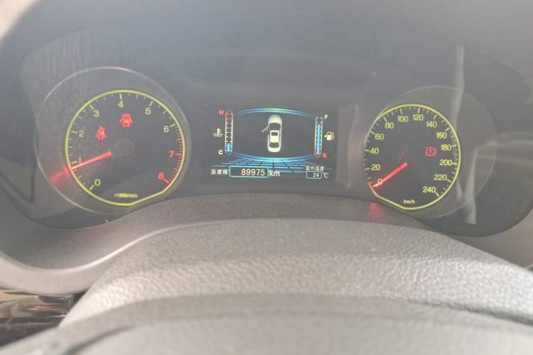 Used BYD Surui 2012 1.5L Manual Luxury Version Odometer Close Up