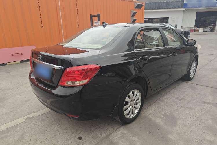 Used BYD Surui 2012 1.5TID Automatic Luxury Version Rear Right 45 Deg