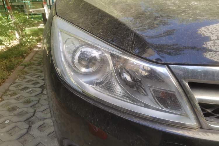 Used BYD Surui 2012 1.5L Manual Luxury Version Right Front Headlight