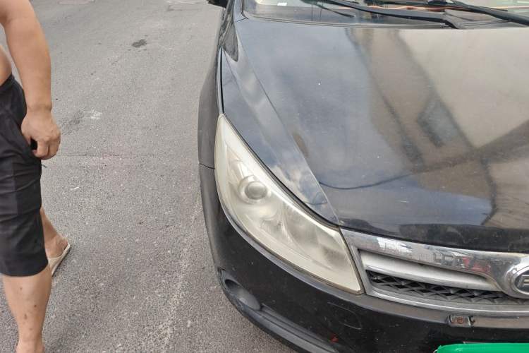 Used BYD Surui 2012 1.5TI Manual Luxury Version Right Front Headlight