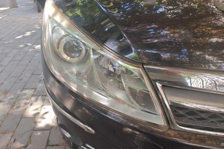 Used BYD Surui 2012 1.5L Manual Luxury Version Right Front Headlight