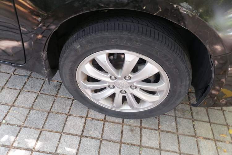 Used BYD Surui 2012 1.5L Manual Luxury Version Right Front Wheel Hub
