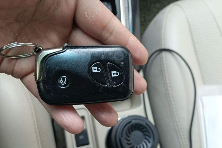 Used BYD Surui 2012 1.5TID Automatic Luxury Version Vehicle Key