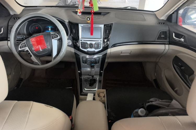 Used BYD Surui 2012 1.5TID Automatic Luxury Version Center Console