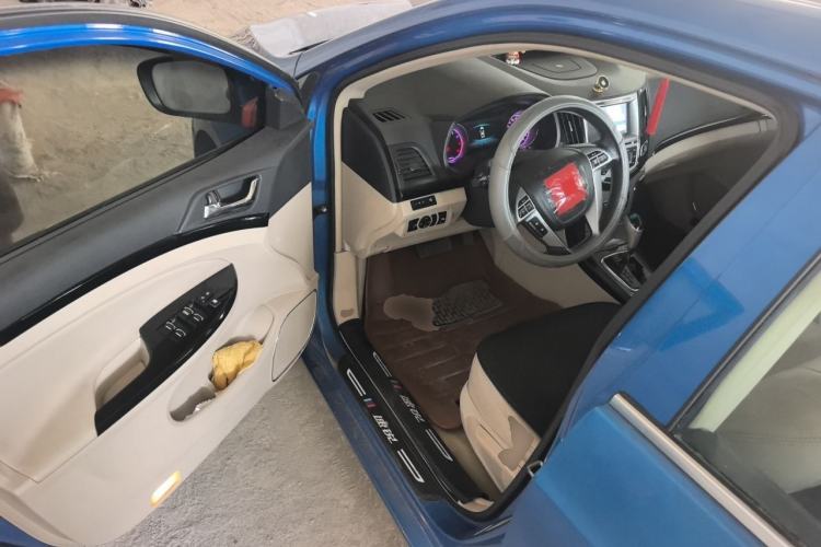 Used BYD Surui 2012 1.5TID Automatic Luxury Version Driver Seat