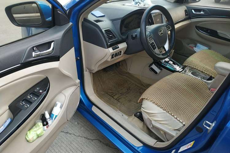 Used BYD Surui 2012 1.5TID Automatic Luxury Version Driver Seat