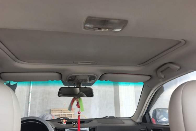 Used BYD Surui 2012 1.5TID Automatic Luxury Version Headliner