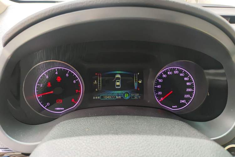 Used BYD Surui 2012 1.5TID Automatic Luxury Version Instrument Cluster
