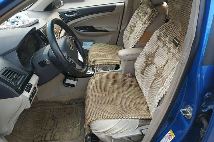 Used BYD Surui 2012 1.5TID Automatic Luxury Version Left Front Seat