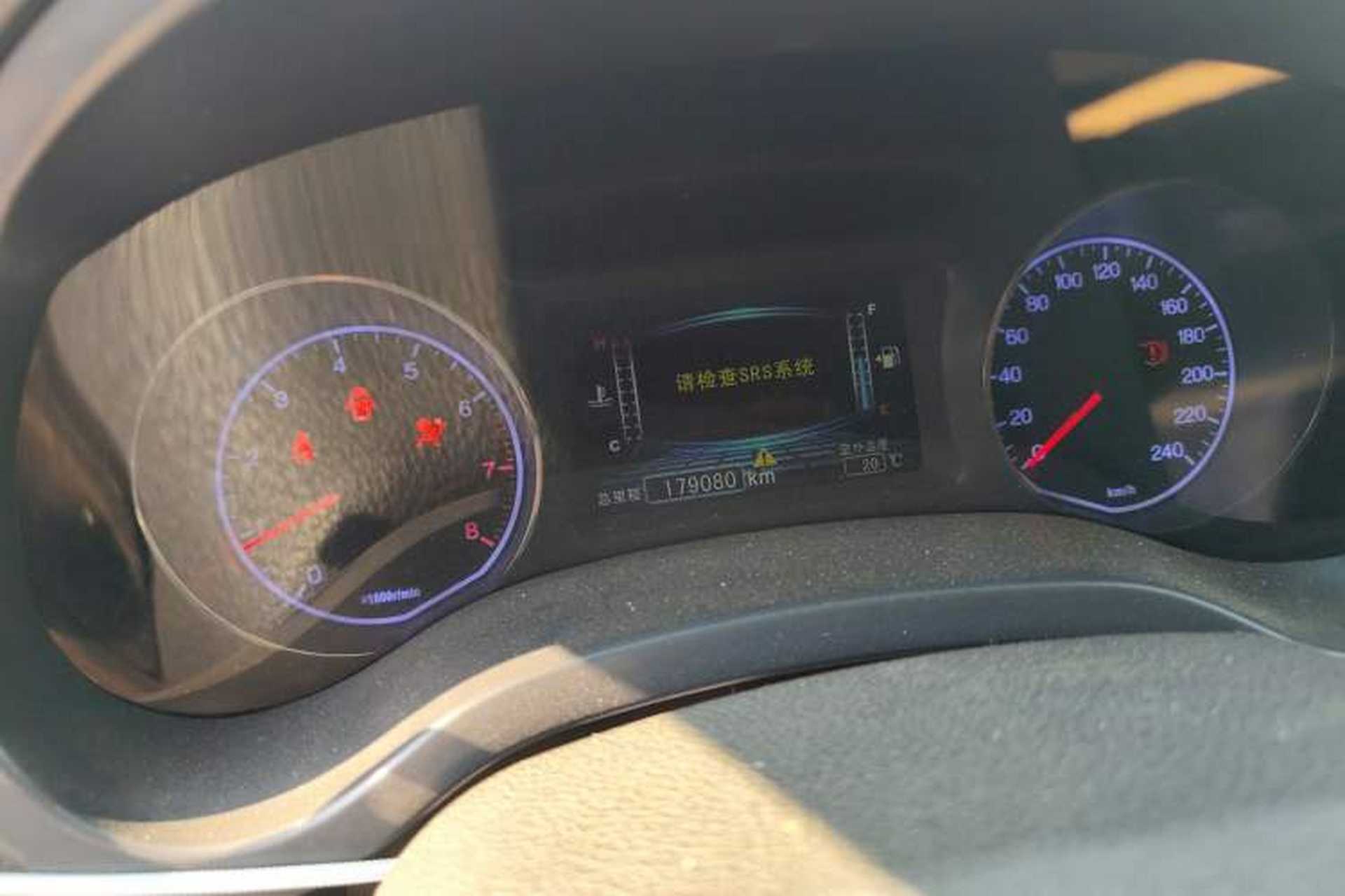 Used BYD Surui 2012 1.5TI Manual Luxury Version Odometer Close Up