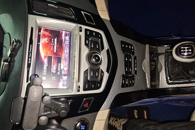 Used BYD Surui 2012 1.5L Manual Luxury Version Audio And AC Panel