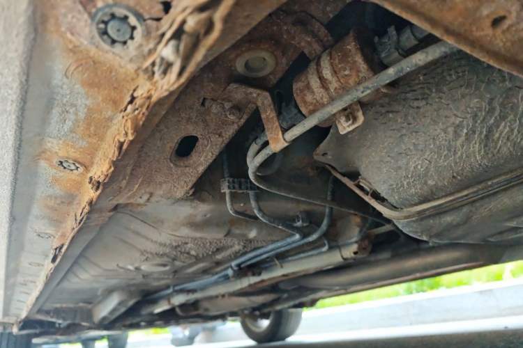 Used BYD Surui 2012 1.5L Manual Luxury Version Chassis Rear Left