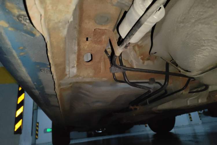 Used BYD Surui 2012 1.5L Manual Luxury Version Chassis Rear Left