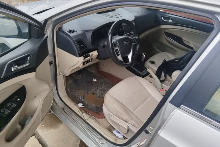 Used BYD Surui 2012 1.5L Manual Luxury Version Driver Seat
