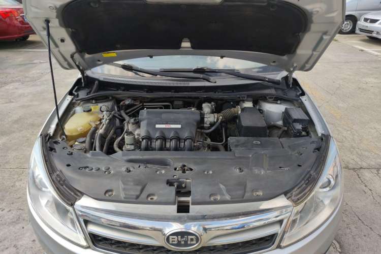 Used BYD Surui 2012 1.5L Manual Luxury Version Engine Bay