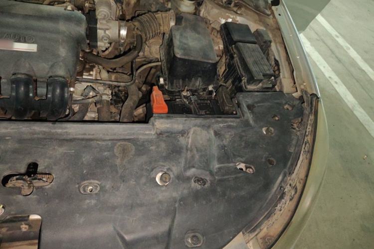 Used BYD Surui 2012 1.5L Manual Luxury Version Engine Bay Left