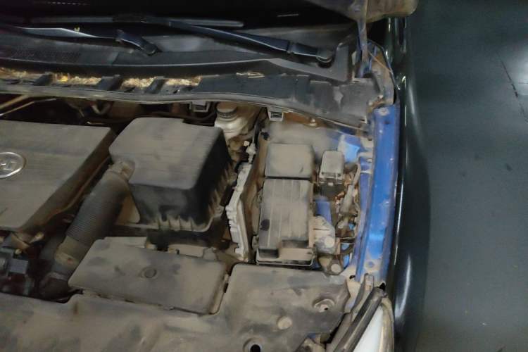 Used BYD Surui 2012 1.5L Manual Luxury Version Engine Bay Left