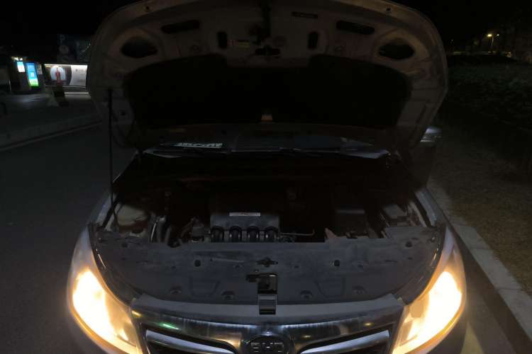 Used BYD Surui 2012 1.5L Manual Comfort Edition Engine Bay