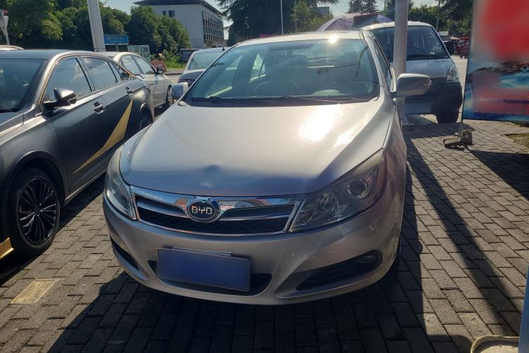 Used BYD Surui 2012 1.5TID Automatic Luxury Version Exterior 1