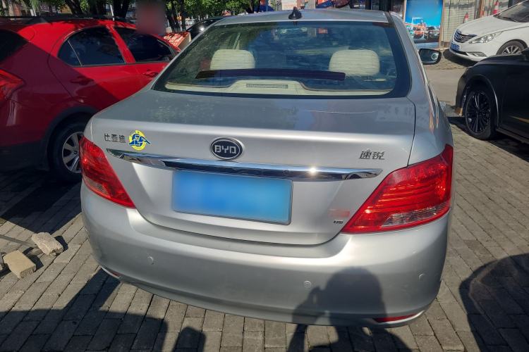 Used BYD Surui 2012 1.5TID Automatic Luxury Version Exterior 4