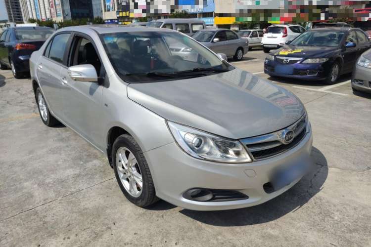 Used BYD Surui 2012 1.5L Manual Luxury Version Front Right 45 Deg