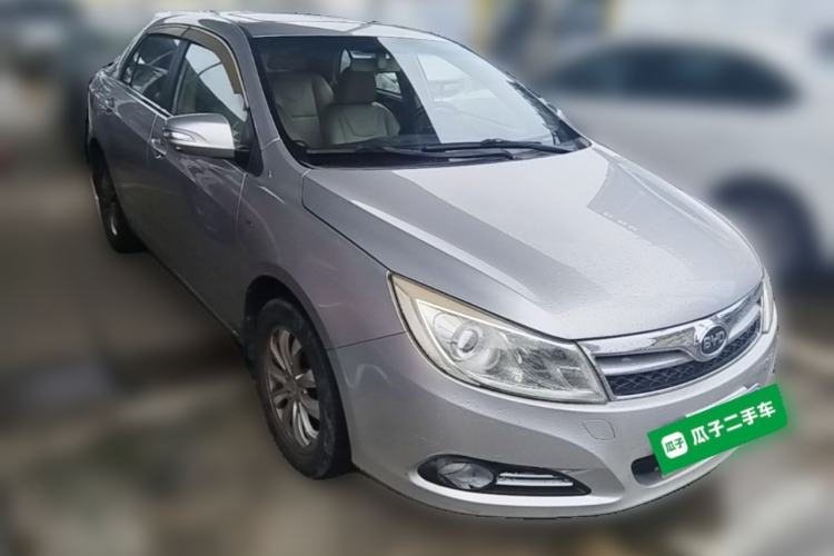 Used BYD Surui 2012 1.5L Manual Luxury Version Front Right 45 Deg