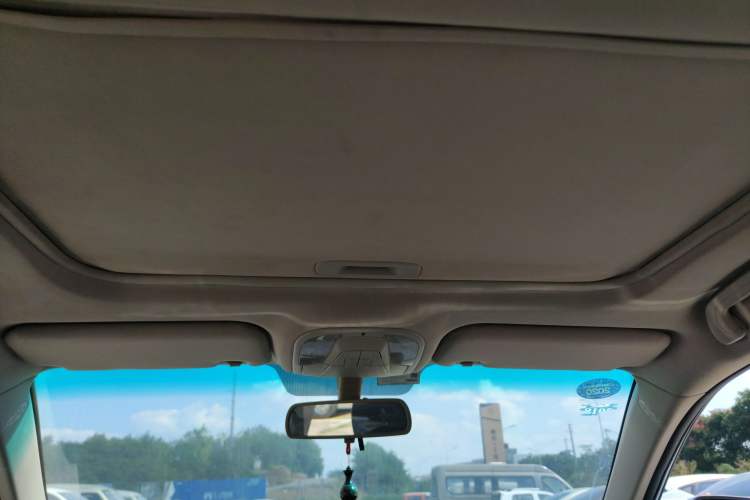 Used BYD Surui 2012 1.5L Manual Luxury Version Headliner