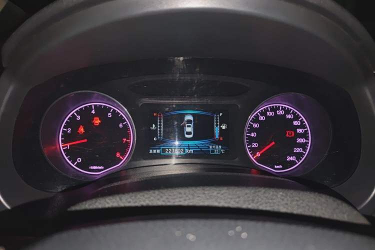 Used BYD Surui 2012 1.5L Manual Luxury Version Instrument Cluster