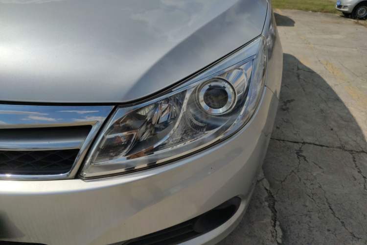 Used BYD Surui 2012 1.5L Manual Luxury Version Left Front Headlight