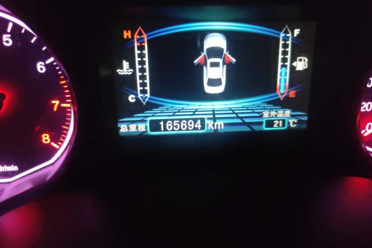 Used BYD Surui 2012 1.5L Manual Luxury Version Odometer Close Up