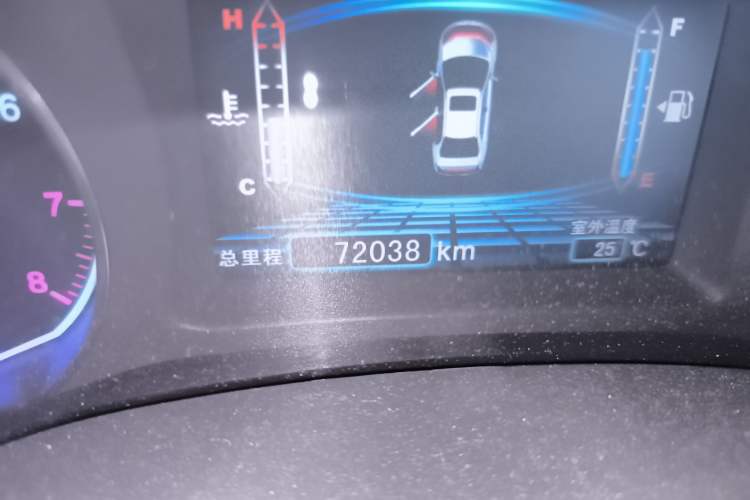 Used BYD Surui 2012 1.5L Manual Comfort Edition Odometer Close Up