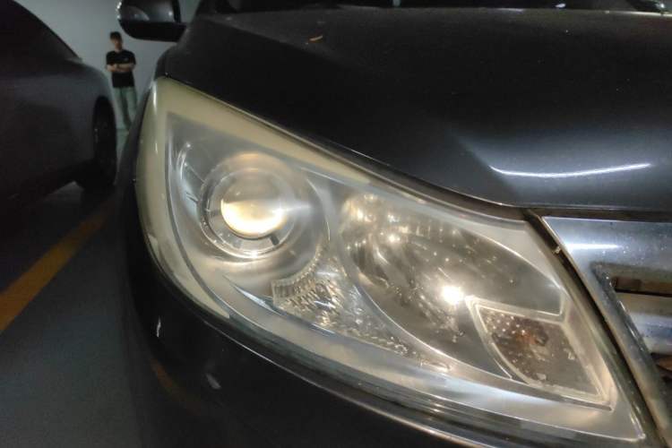 Used BYD Surui 2012 1.5L Manual Luxury Version Right Front Headlight