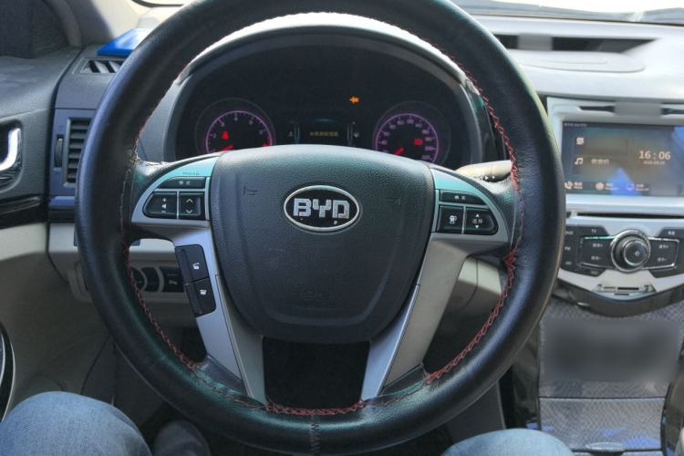 Used BYD Surui 2012 1.5L Manual Luxury Version Steering Wheel