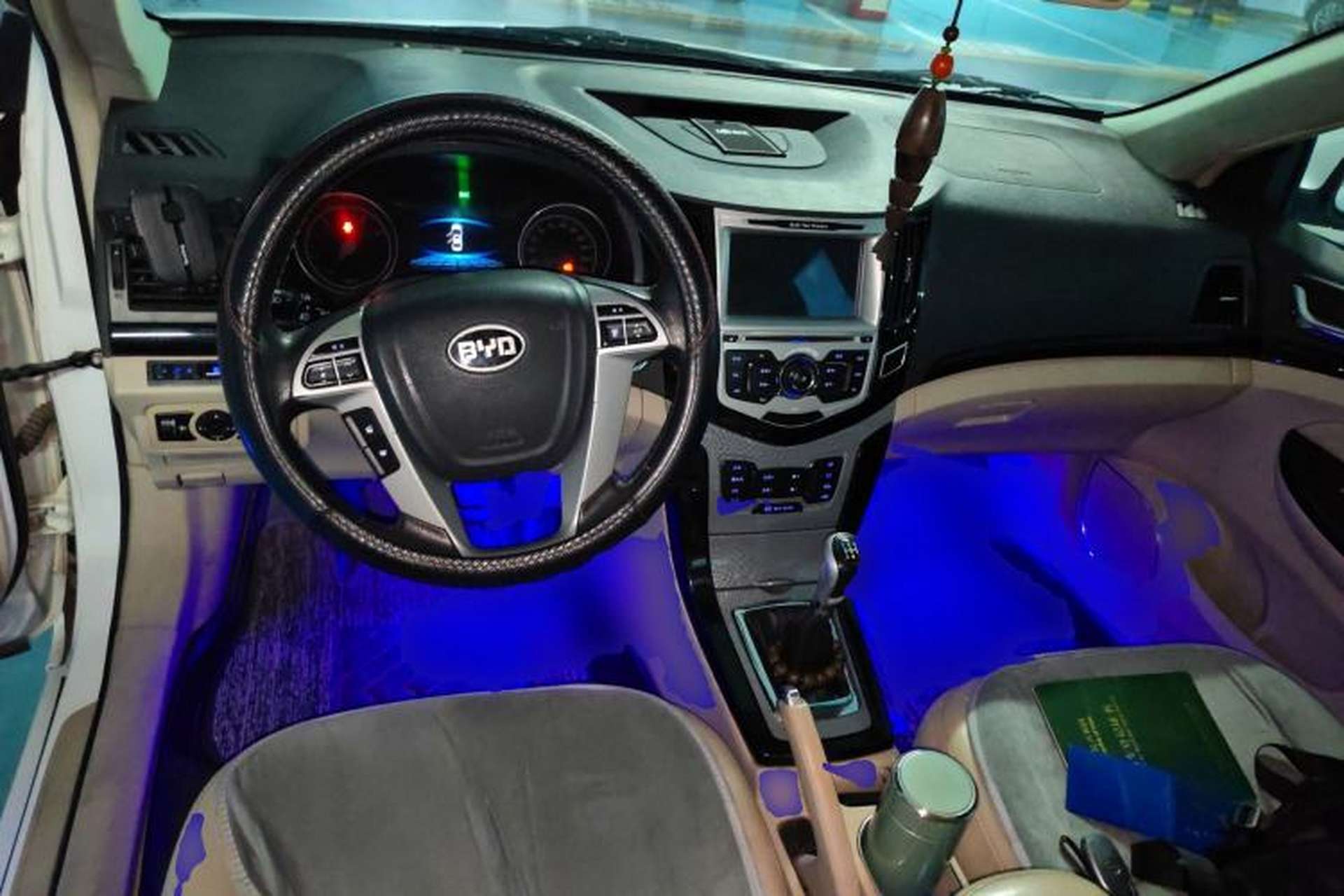 Used BYD Surui 2012 1.5L Manual Luxury Version Center Console