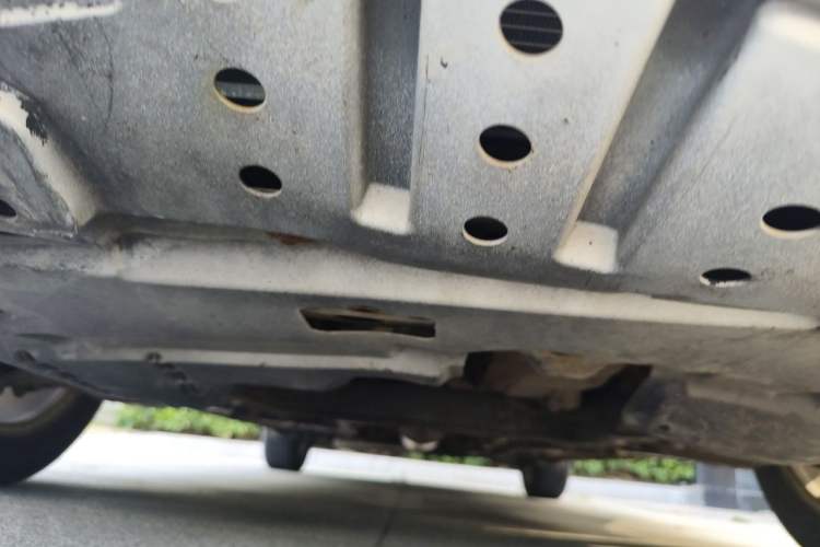 Used BYD Surui 2012 1.5L Manual Comfort Edition Chassis Front