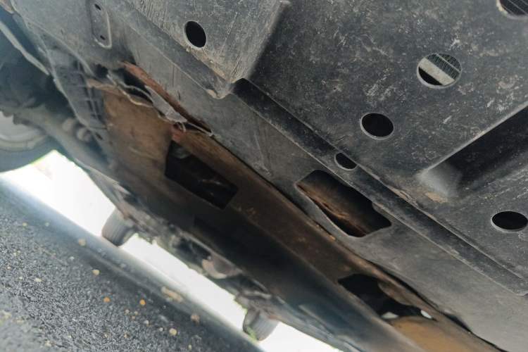 Used BYD Surui 2012 1.5L Manual Comfort Edition Chassis Front