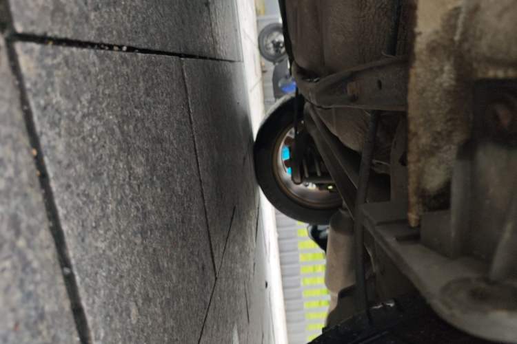 Used BYD Surui 2012 1.5L Manual Luxury Version Chassis Rear Left