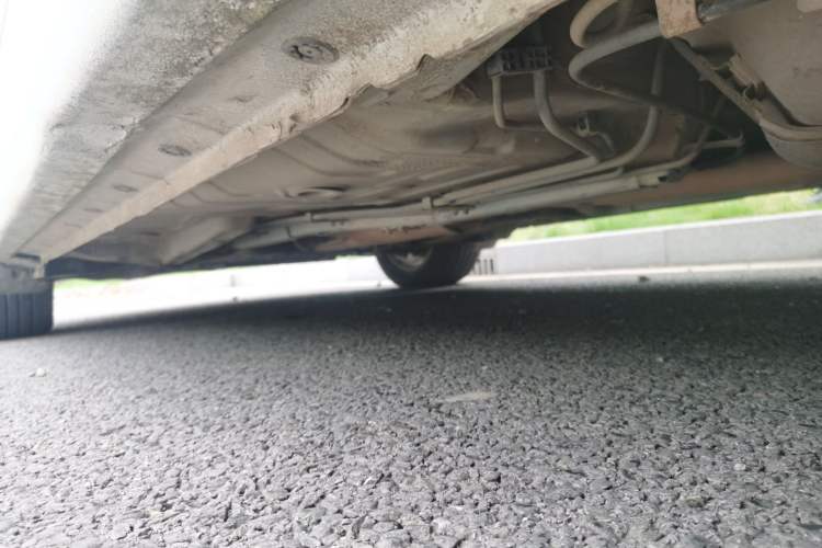 Used BYD Surui 2012 1.5TI Manual Comfort Version Chassis Rear Left
