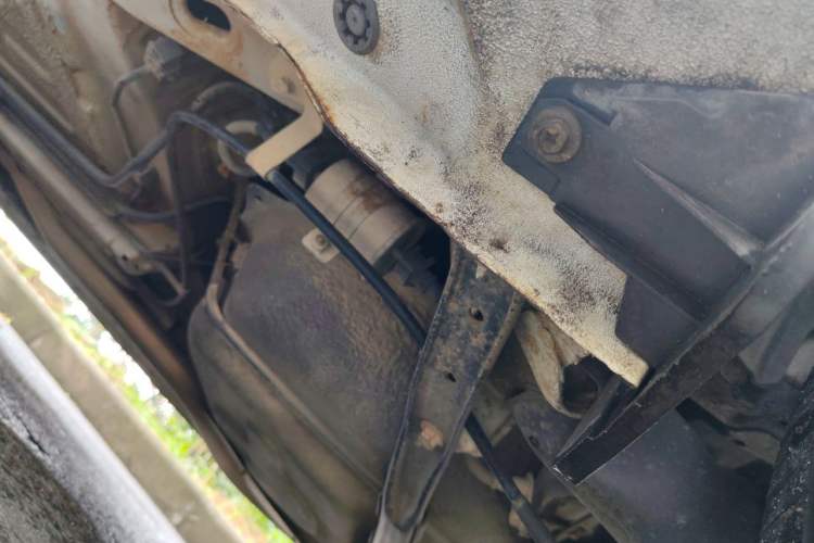 Used BYD Surui 2012 1.5L Manual Luxury Version Chassis Rear Left