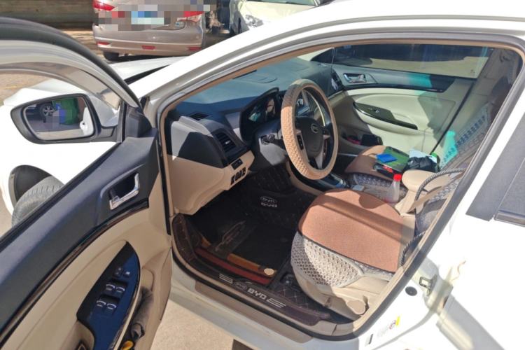 Used BYD Surui 2012 1.5TID Automatic Luxury Version Driver Seat