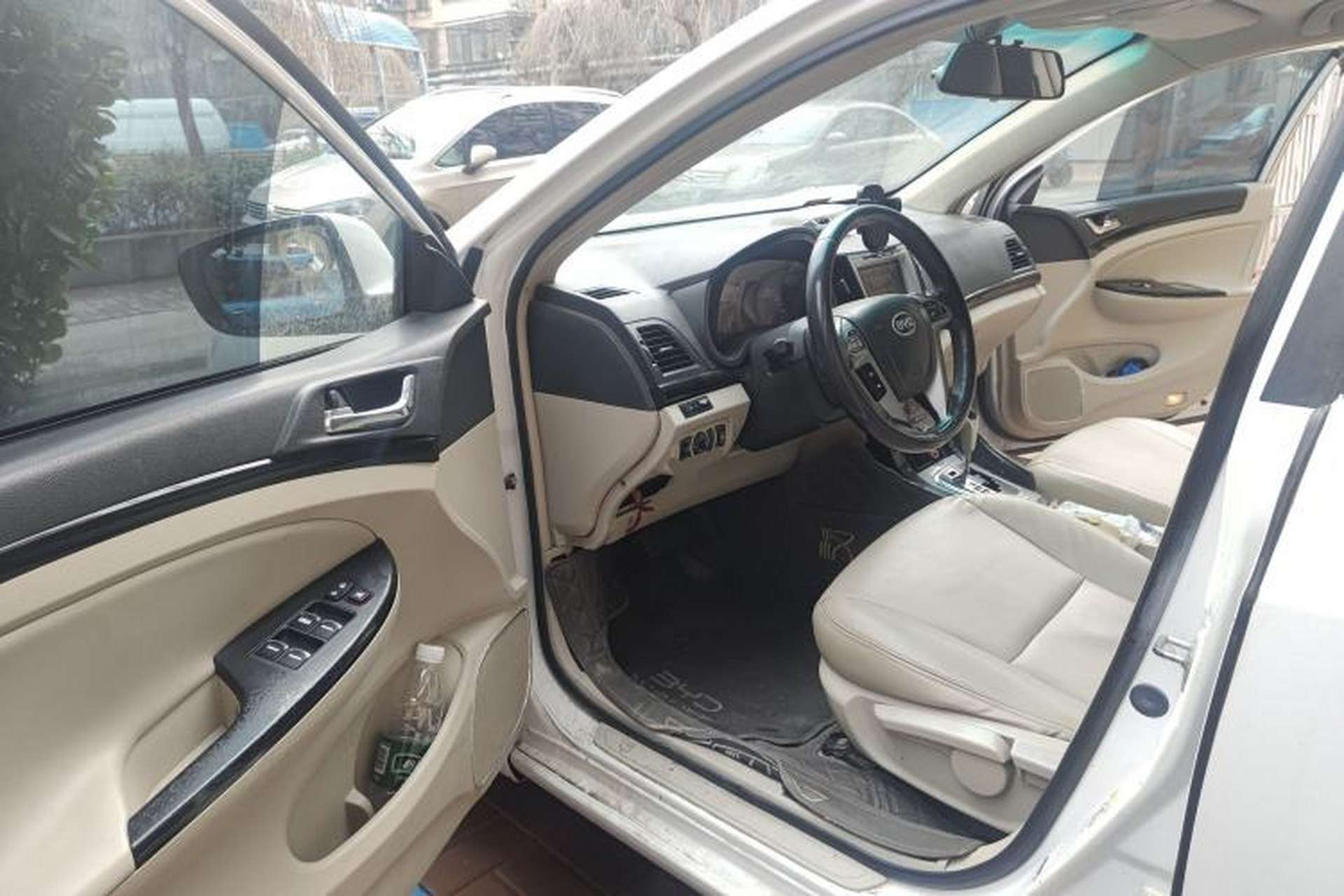 Used BYD Surui 2012 1.5TID Automatic Luxury Version Driver Seat