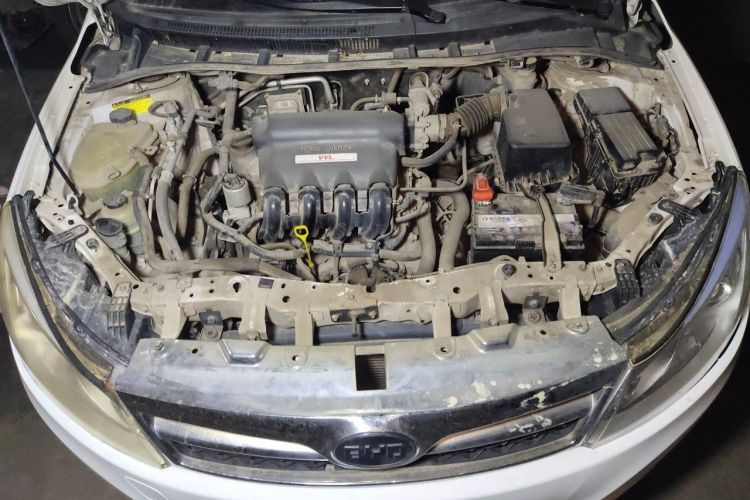 Used BYD Surui 2012 1.5L Manual Comfort Edition Engine Bay