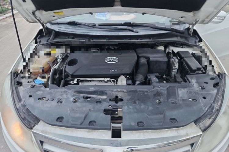 Used BYD Surui 2012 1.5TI Manual Comfort Version Engine Bay