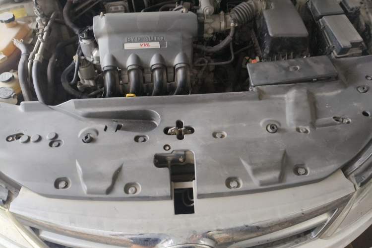 Used BYD Surui 2012 1.5L Manual Comfort Edition Engine Bay