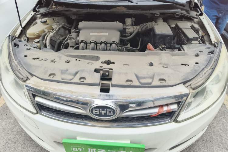 Used BYD Surui 2012 1.5L Manual Luxury Version Engine Bay
