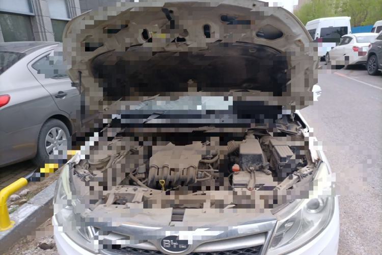 Used BYD Surui 2012 1.5L Manual Luxury Version Engine Bay
